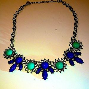 5/$25 ⚡️FINAL SALE PRICE⚡️Forever 21 goldtone statement necklace